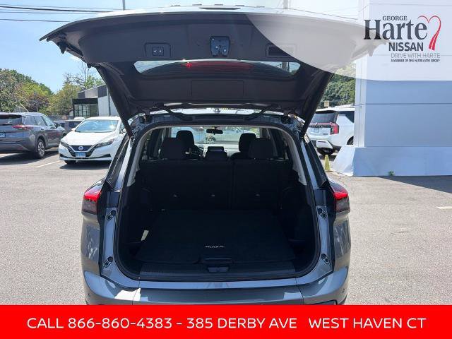 Certified 2026 Nissan Rogue SV AWD/4WD image 23