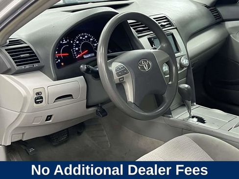 Used 2011 Toyota Camry LE FWD image 13