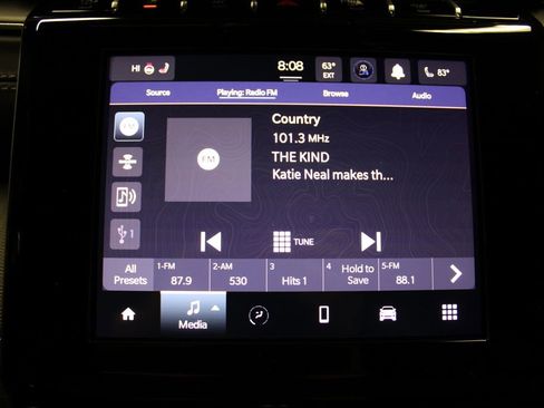 New 2025 Jeep Grand Cherokee Altitude image 15