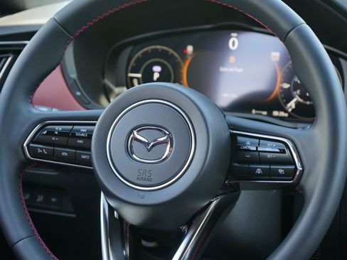 New 2025 MAZDA CX-70 Plug-In Hybrid w/ Premium Plus image 26