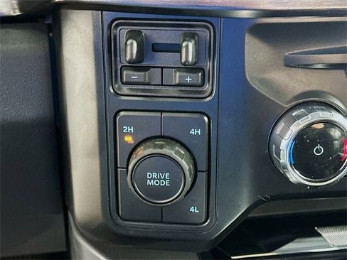Used 2024 Ford F250 Lariat w/ Chrome Package image 20