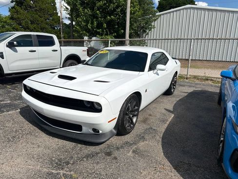 Used 2020 Dodge Challenger R/T Scat Pack RWD image 37