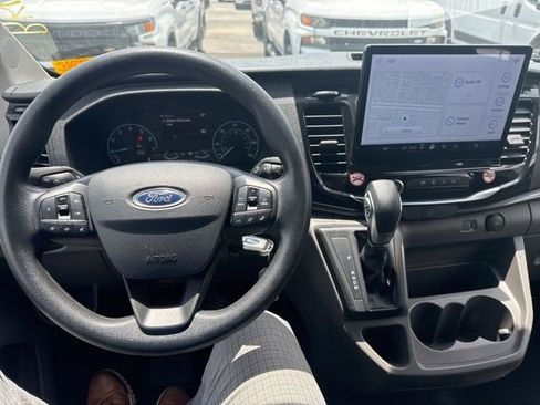 Used 2024 Ford Transit 350 XLT image 10