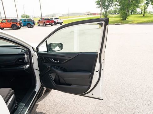 Used 2020 Subaru Outback Premium AWD/4WD image 16