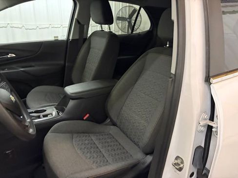Used 2022 Chevrolet Equinox LT image 34