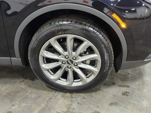 Used 2021 Lincoln Corsair AWD w/ Premium Package image 13