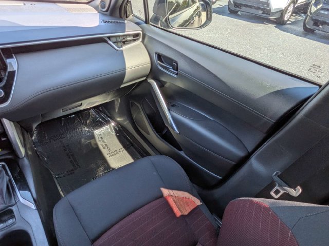 Used 2024 Toyota Corolla Cross AWD Hybrid w/ Moonroof Package image 16