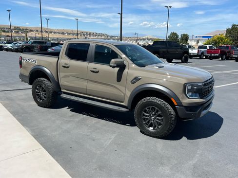 Used 2025 Ford Ranger Raptor AWD/4WD image 5