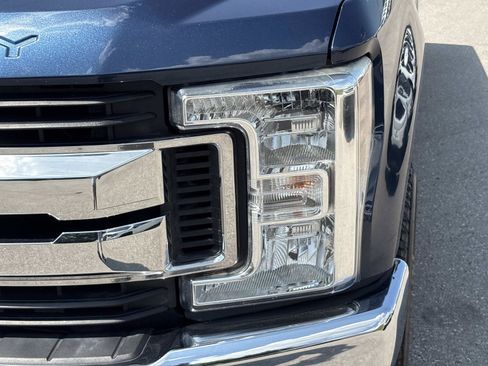 Used 2018 Ford F250 XLT AWD/4WD image 12