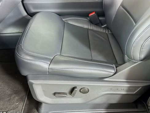 Certified 2025 Ford Expedition Max Platinum image 24