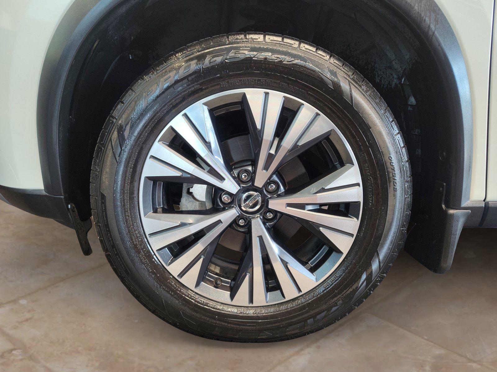 Used 2021 Nissan Rogue SV w/ Premium Package FWD image 29