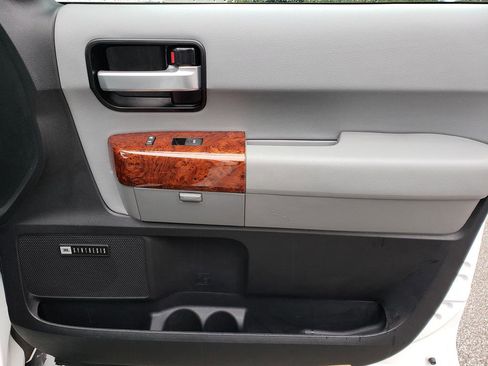 Used 2022 Toyota Sequoia Platinum image 20