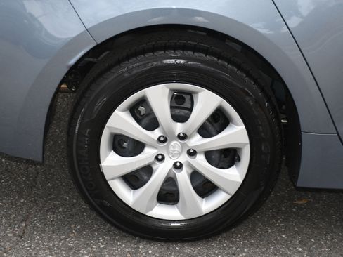 Certified 2025 Toyota Corolla LE image 20