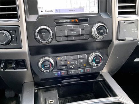 Used 2019 Ford F250 Platinum w/ Platinum Ultimate Package AWD/4WD image 14