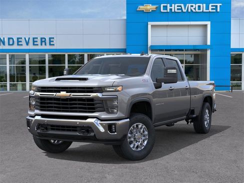New 2026 Chevrolet Silverado 2500 LT image 6