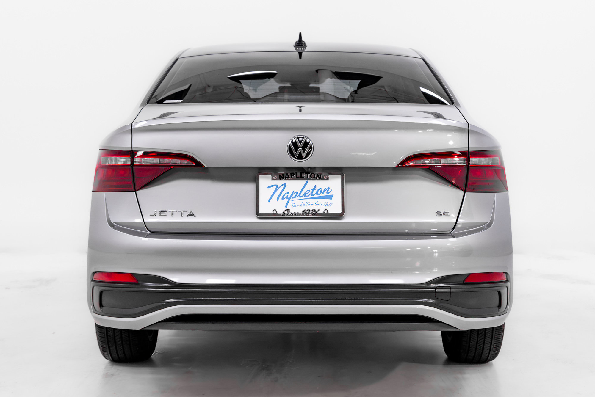 Used 2024 Volkswagen Jetta SE w/ Panoramic Sunroof Package FWD image 29