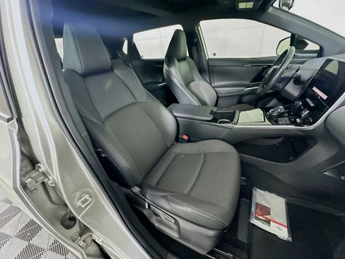 Used 2024 Toyota bZ4X XLE image 31