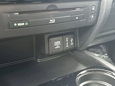 Used 2017 Honda Pilot Elite image 20