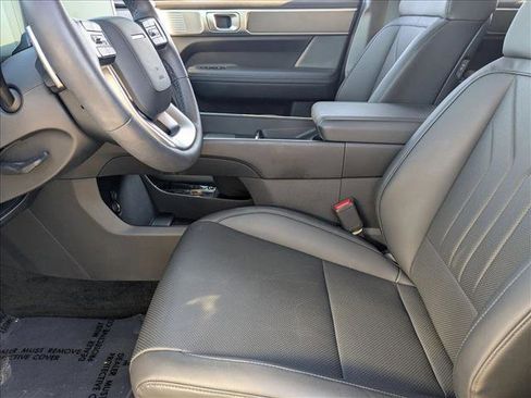 Used 2025 Hyundai Santa Fe SEL FWD image 15