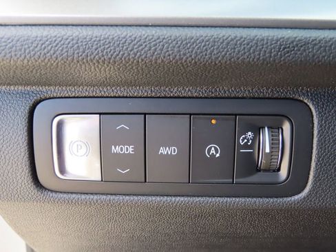 New 2026 Chevrolet Traverse LT AWD/4WD image 14