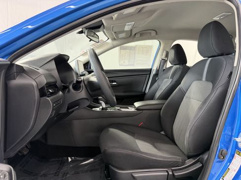 Used 2024 Nissan Sentra SV FWD image 10