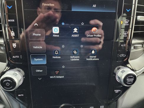 Used 2024 RAM 3500 Big Horn w/ Sport Appearance Package image 60