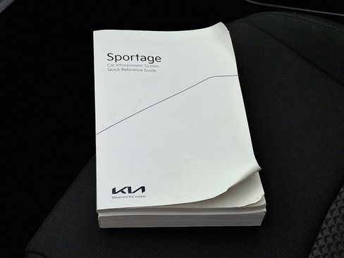 Used 2024 Kia Sportage LX image 25