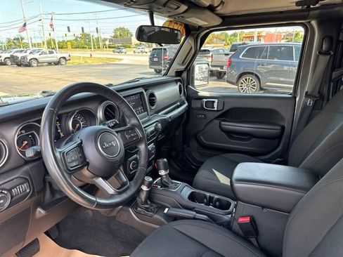 Used 2021 Jeep Wrangler Unlimited Sport AWD/4WD image 9