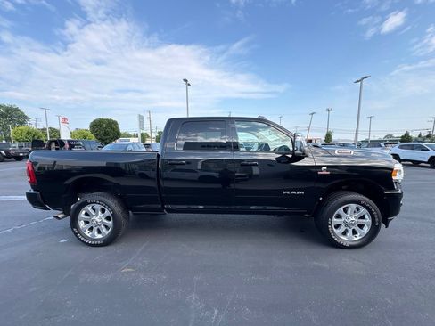 Used 2023 RAM 2500 Laramie AWD/4WD image 6