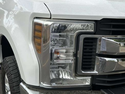 Used 2019 Ford F250 XLT w/ XLT Value Package AWD/4WD image 53