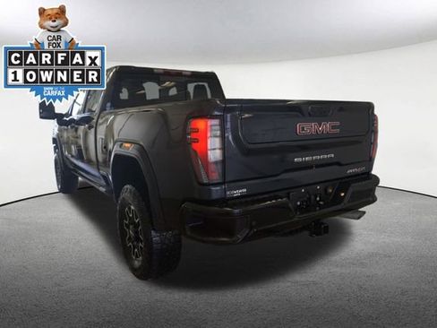 Used 2024 GMC Sierra 2500 AT4X image 11