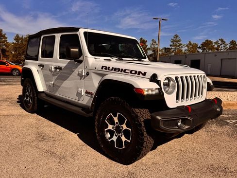 Used 2022 Jeep Wrangler Unlimited Rubicon image 11