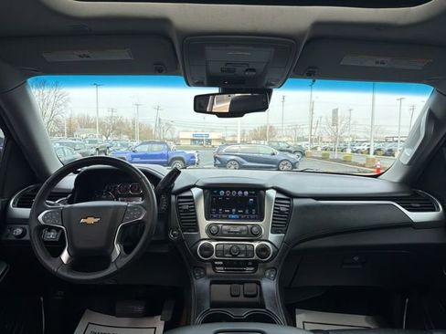 Used 2018 Chevrolet Tahoe LT w/ LT Signature Package image 11