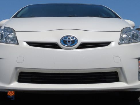 Used 2011 Toyota Prius Three w/ Solar Roof Pkg FWD image 35