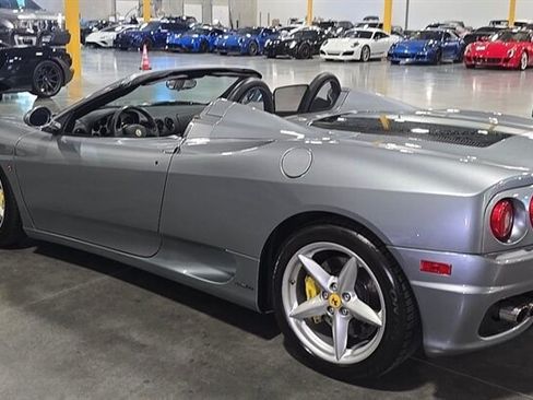 Used 2003 Ferrari 360 Spider RWD image 3