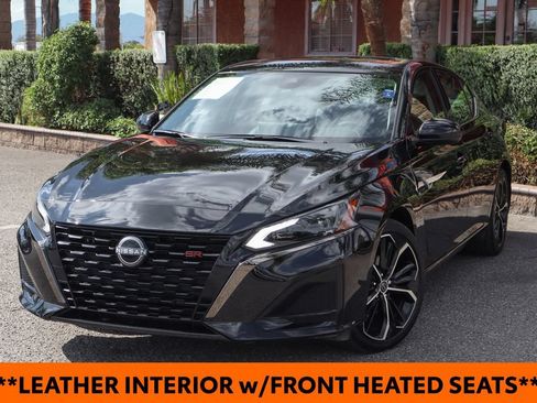 Used 2025 Nissan Altima 2.5 SR w/ SR Premium Package FWD image 4