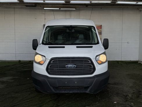 Used 2018 Ford Transit 350 XL image 8