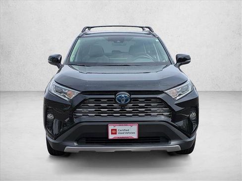 Used 2019 Toyota RAV4 Limited AWD/4WD image 2