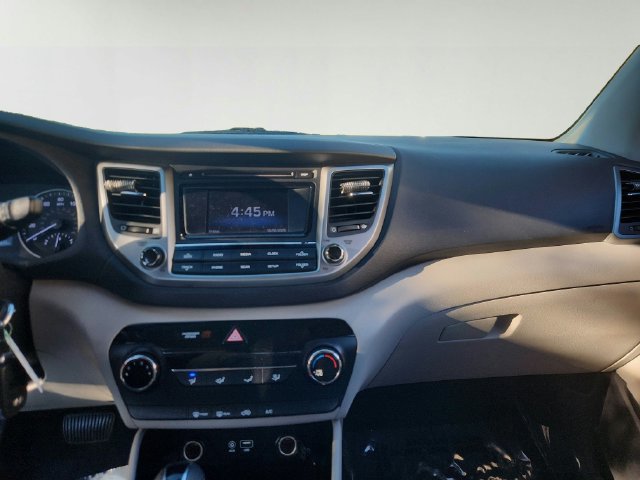 Used 2018 Hyundai Tucson SE AWD/4WD image 14