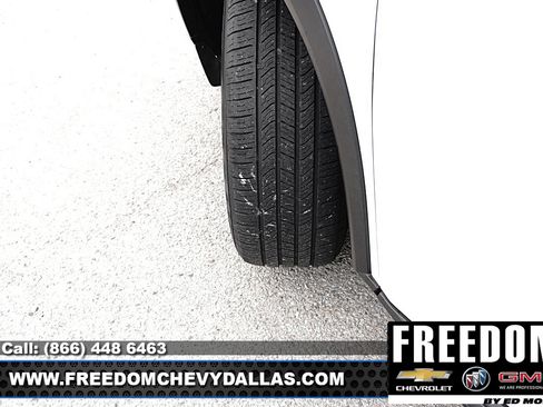 Used 2024 Nissan Rogue SV AWD/4WD image 43