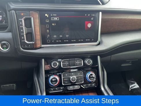 Used 2023 GMC Yukon XL Denali Ultimate image 37