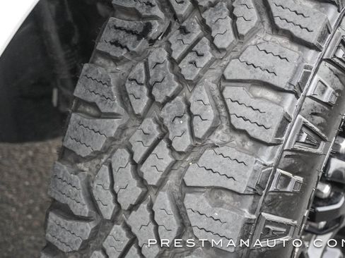 Used 2025 Ford F250 Lariat w/ Chrome Package image 12