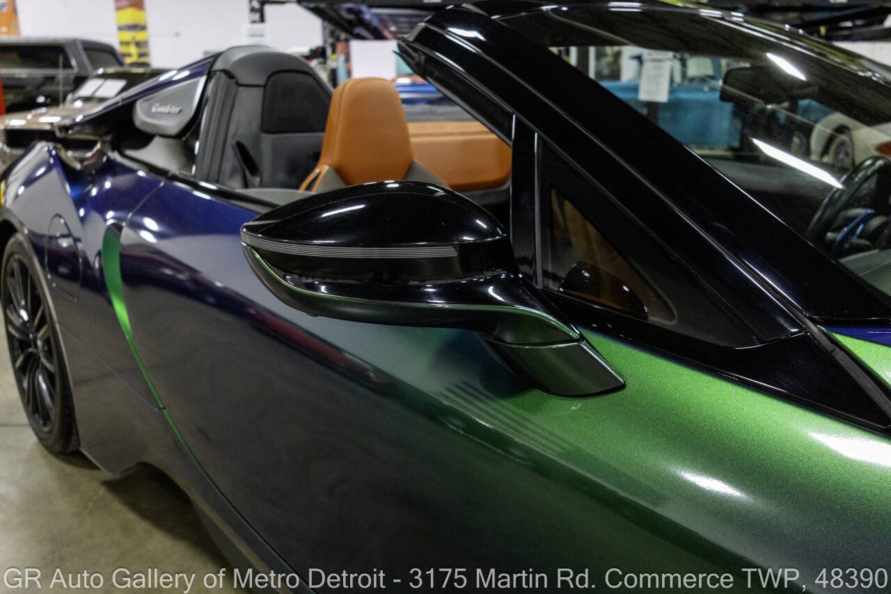 Used 2019 BMW i8 Roadster AWD/4WD image 34