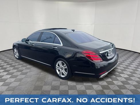 Used 2018 Mercedes-Benz S 560 4MATIC Sedan w/ Premium Package image 3