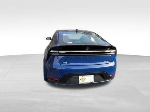 New 2026 Toyota Prius Plug-In Hybrid image 6