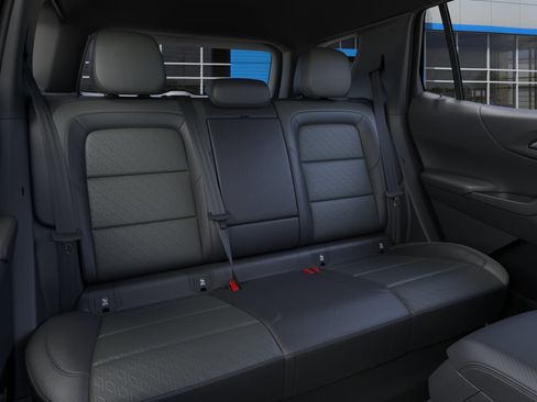 New 2026 Chevrolet Equinox LT w/ Convenience Package II FWD image 41