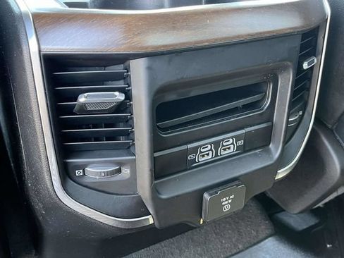 Used 2021 RAM 1500 Laramie AWD/4WD image 19