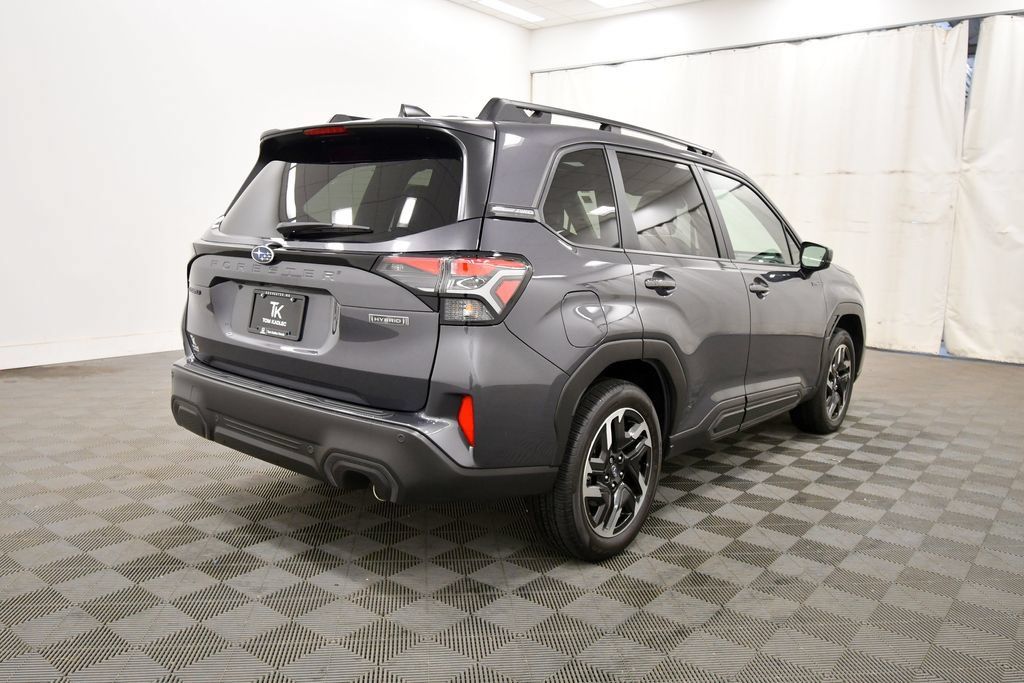 Used 2025 Subaru Forester Limited AWD/4WD image 8