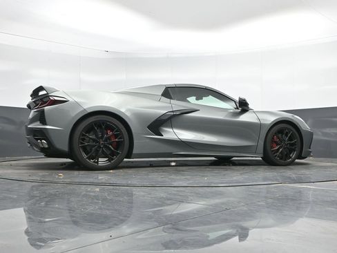 Used 2023 Chevrolet Corvette Stingray Premium Conv w/ Z51 Performance Package image 46