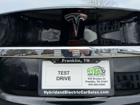 Used 2016 Tesla Model S 70D image 4